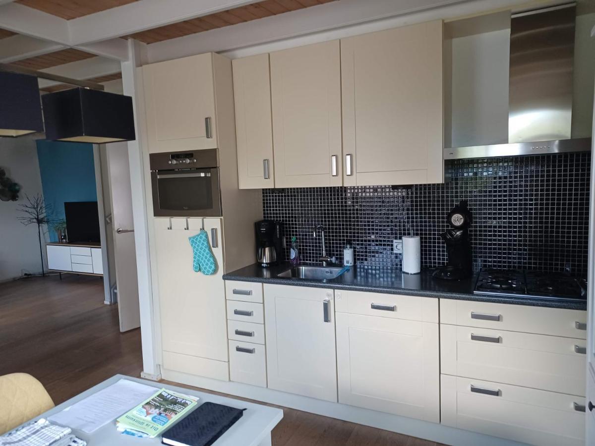 Karakteristiek Huis In Centrum Winsum Met Nieuwe Badkamer Exterior foto